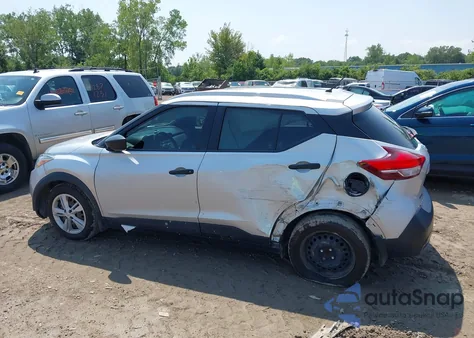 2019 Nissan Kicks S из США, поврежденный, VIN 3N1CP5CU3KL533506